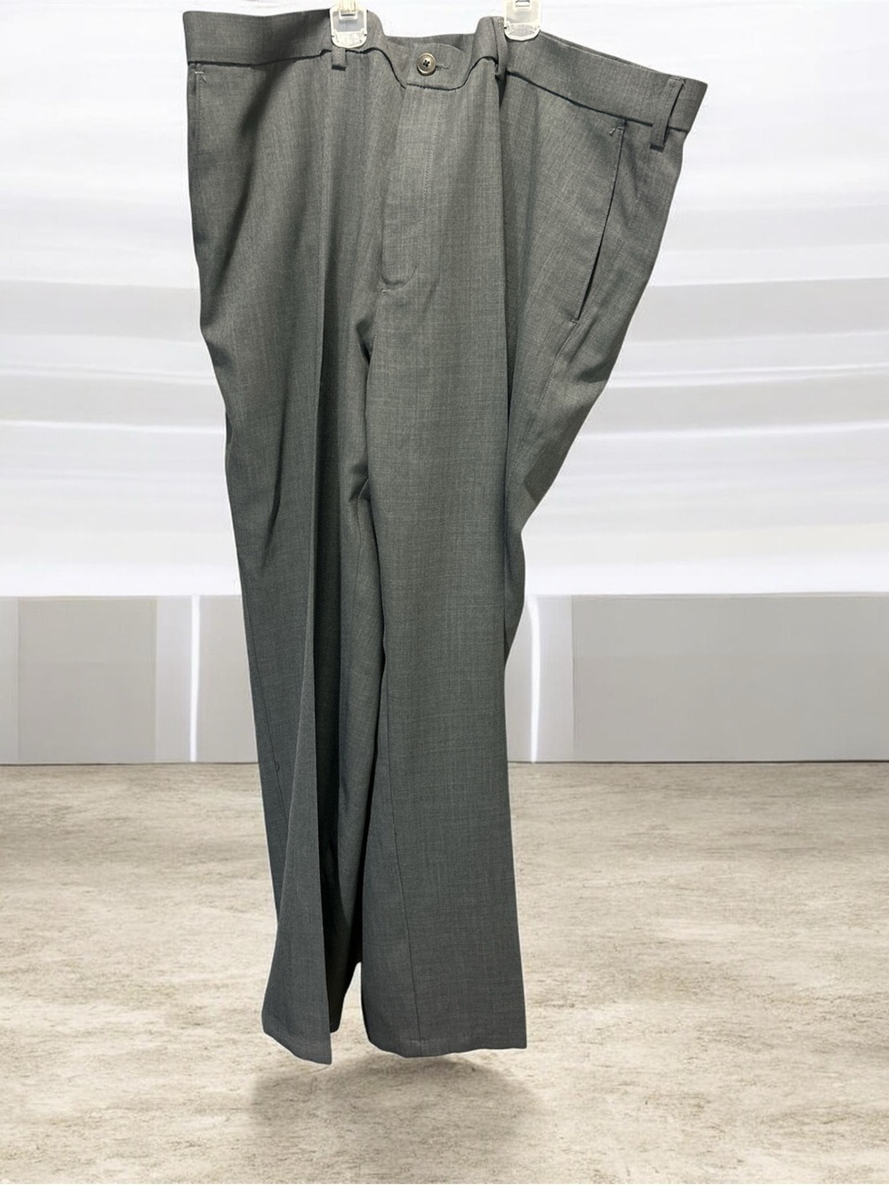 Haggar H26 Mens Dress Slacks 44x30 Gray Pleated Polyester Trousers Pants
